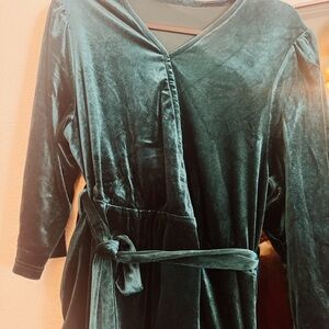 Elegant Green Velvet Dress